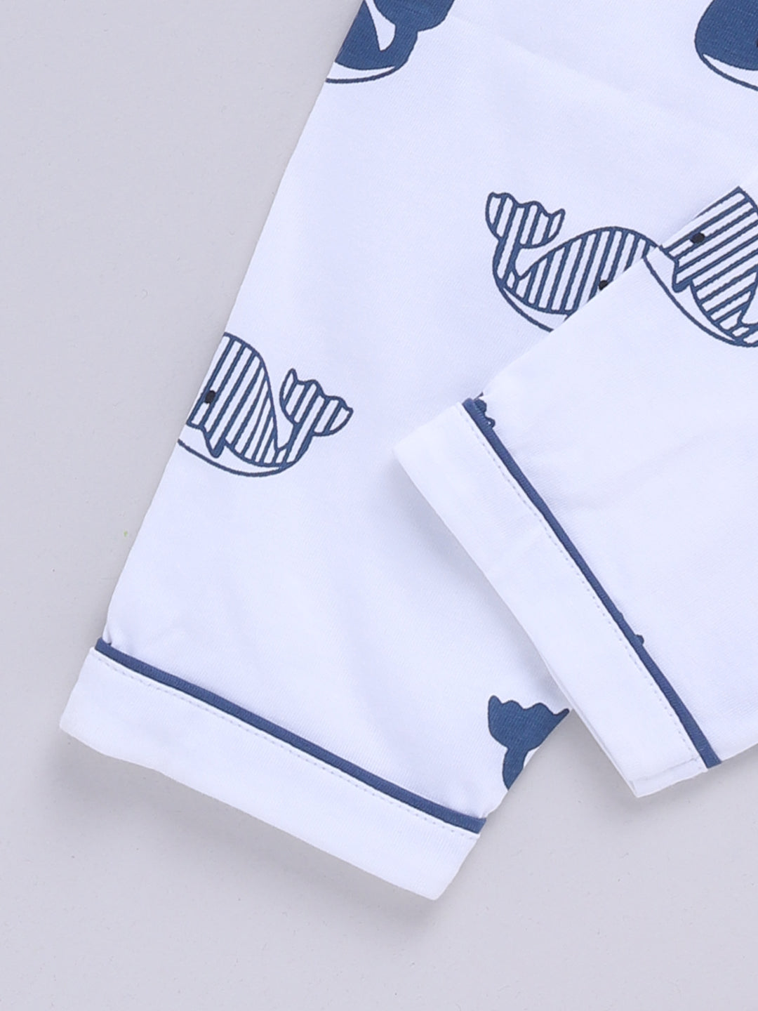 White Whale Print Full Sleeve Night Suit