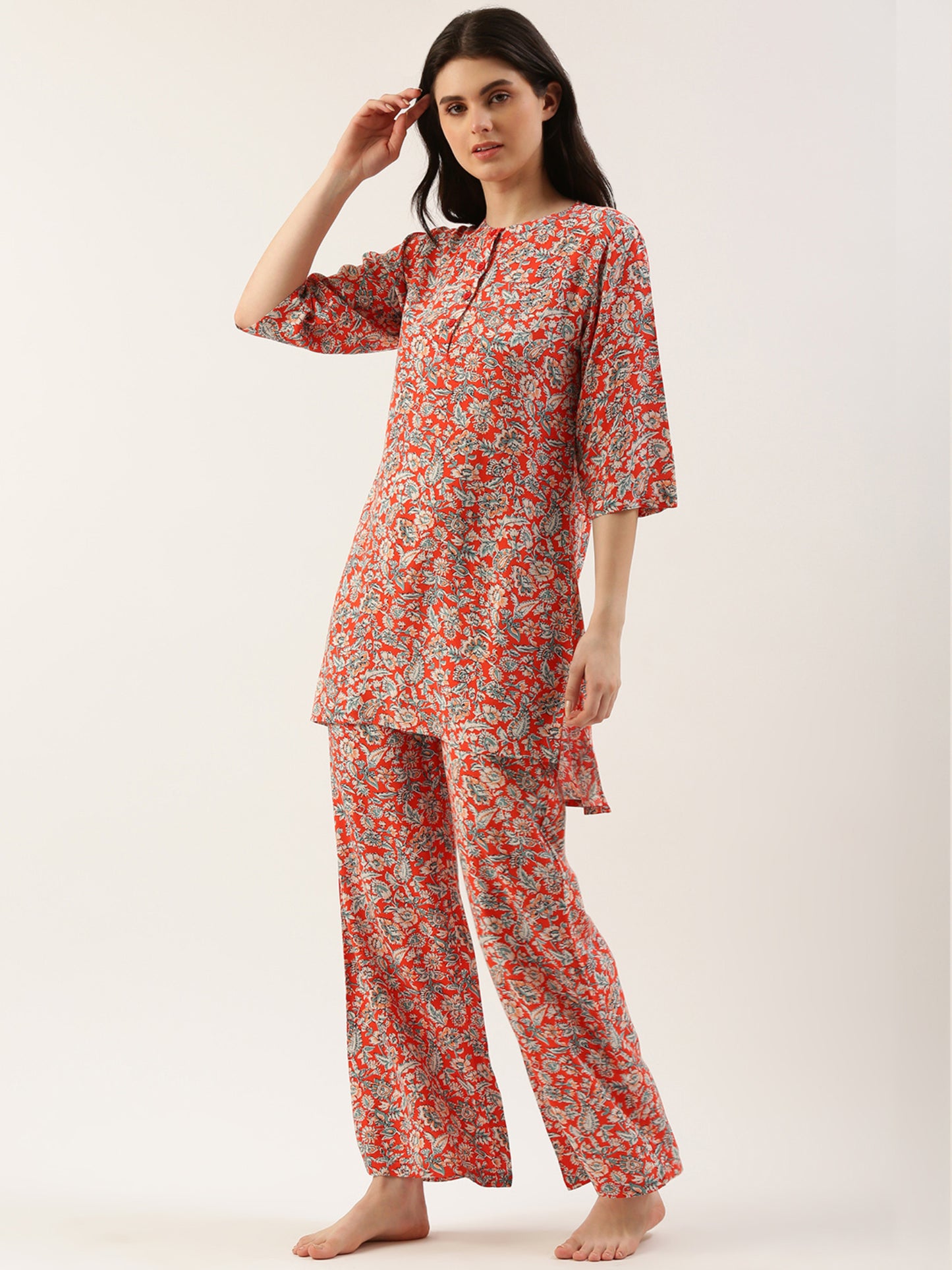 Women Red Floral Kurta & Palazzo