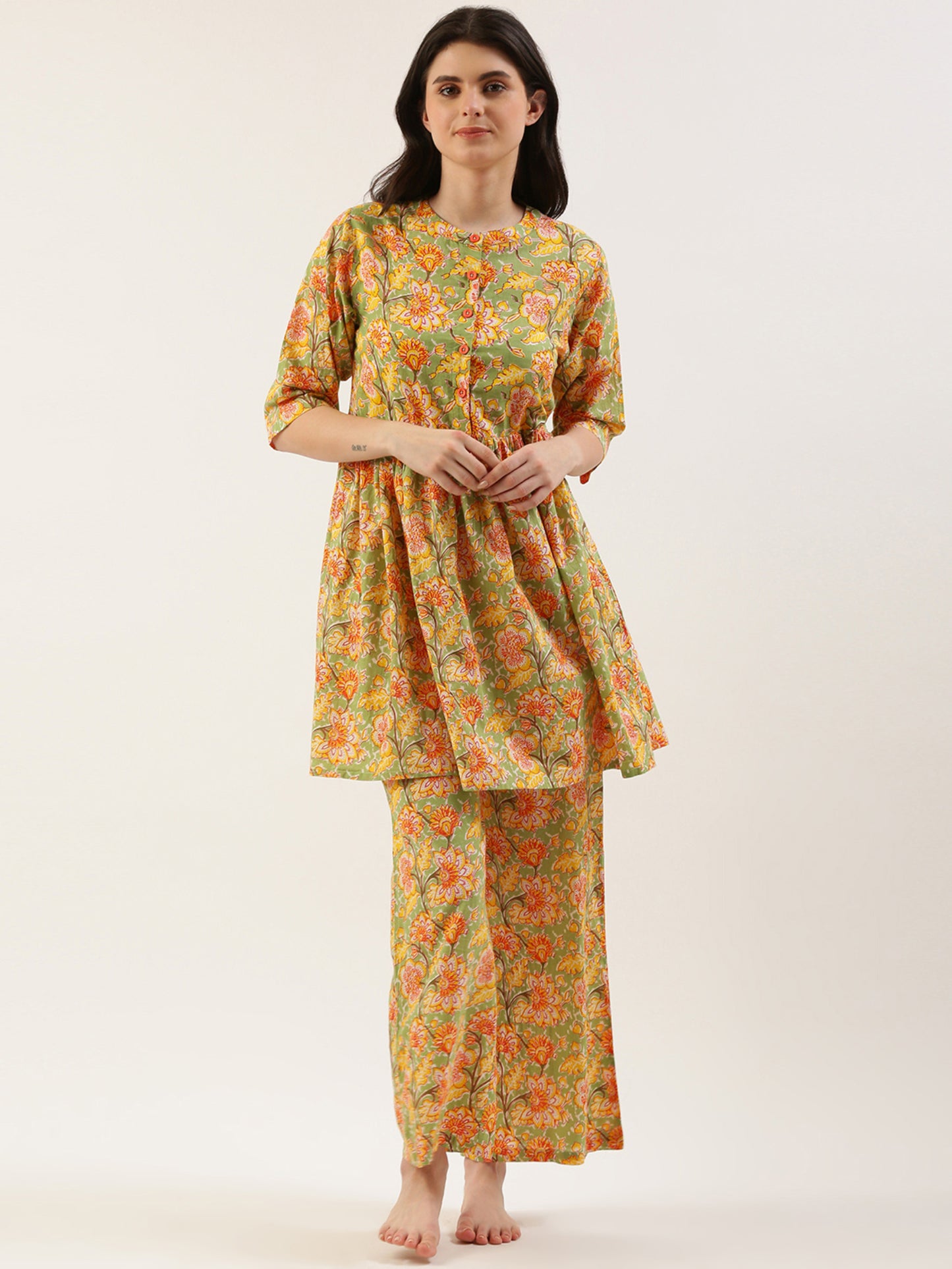 Women Green Floral Kurta & Palazzo