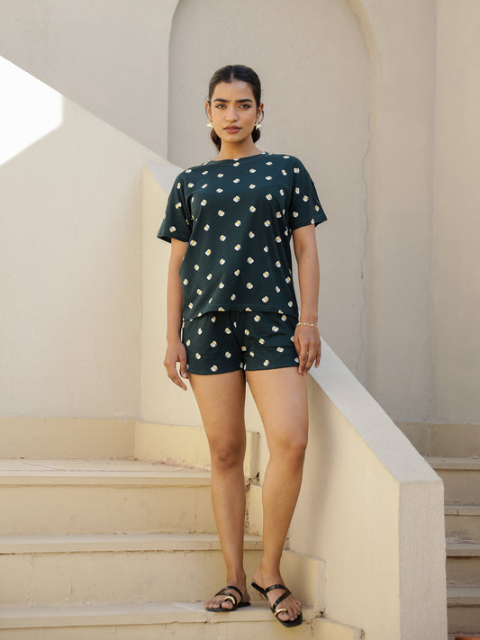 Green Cotton Short Sleeves Graphic T-shirt & Shorts