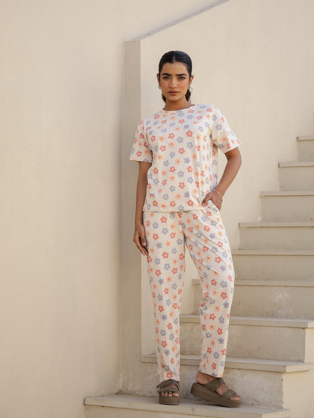 Cream Cotton Short Sleeves Floral T-shirt & Pyjamas