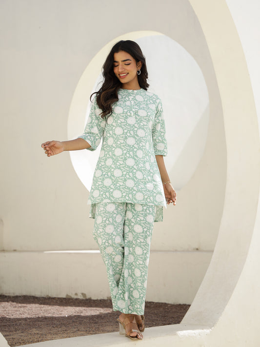 Green Cotton Three-Quarter Sleeves Floral Kurta & Palazzo