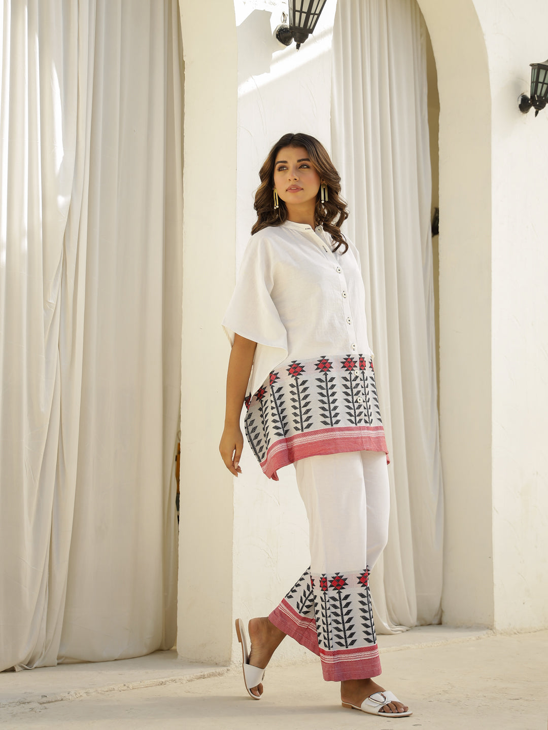 Offwhite Cotton Three-Quarter Floral Co-ord Set