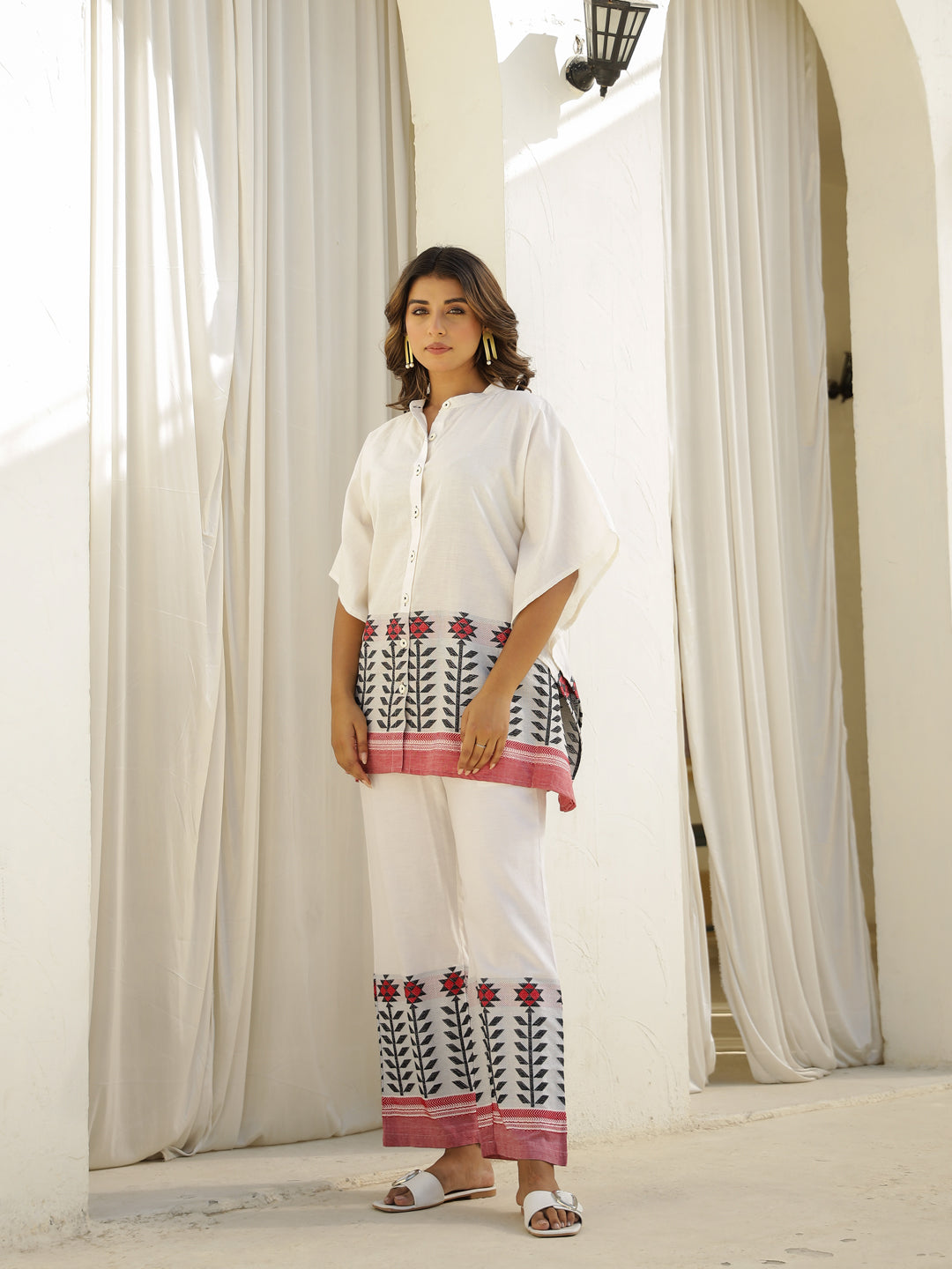 Offwhite Cotton Three-Quarter Floral Co-ord Set