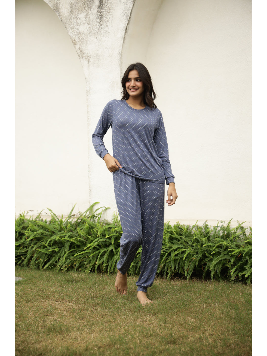 Blue Polka Dots Full Sleeves T-shirt & Pyjamas