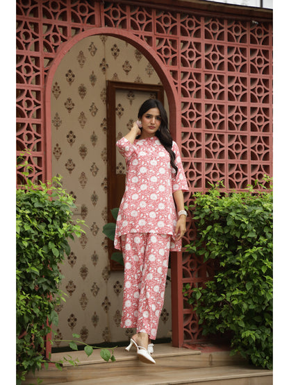 Coral Floral Three-Quarter Sleeves Kurta & Palazzo