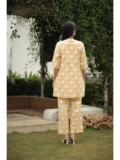 Yellow Floral Three-Quarter Sleeves Kurta & Palazzo