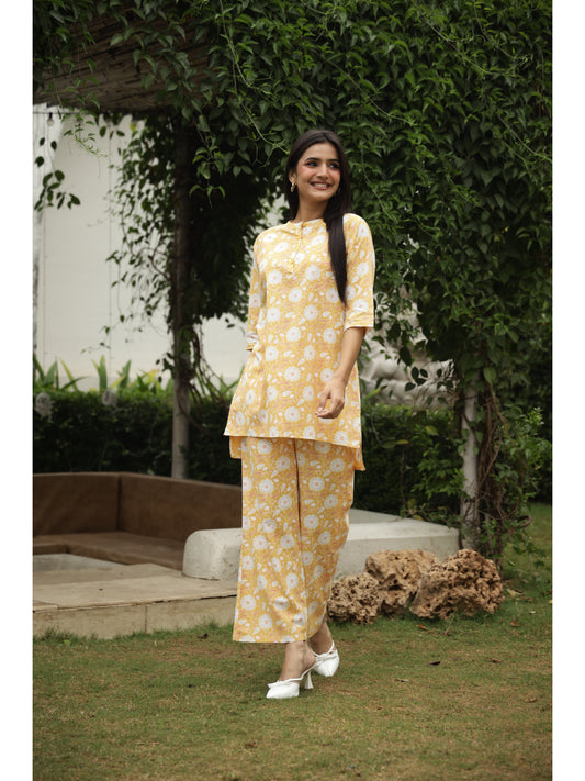 Yellow Floral Three-Quarter Sleeves Kurta & Palazzo