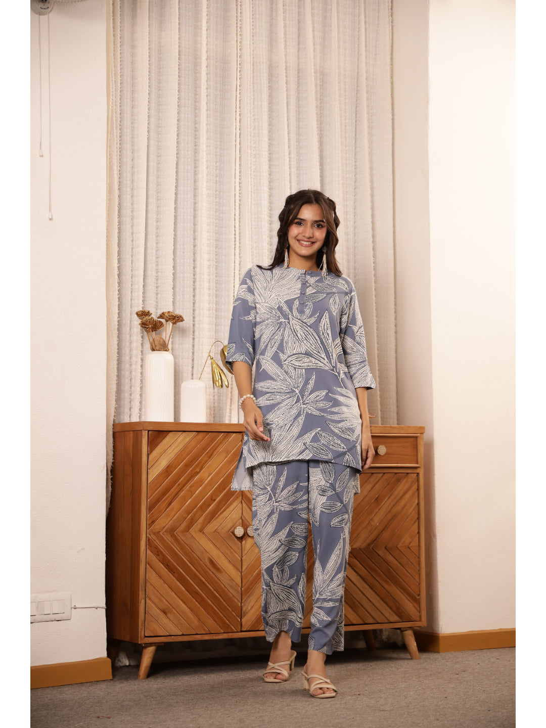 Grey Floral Three-Quarter Sleeves Kurta & Palazzo