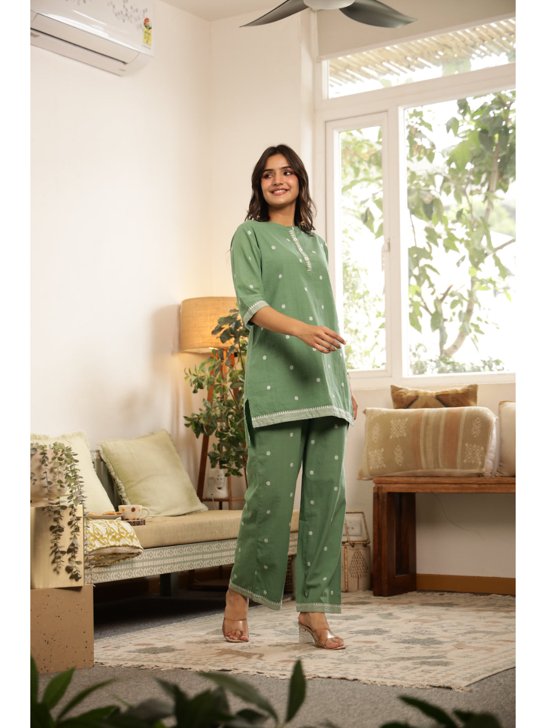 Green Ethnic Motifs Three-Quarter Sleeves Kurta & Palazzo