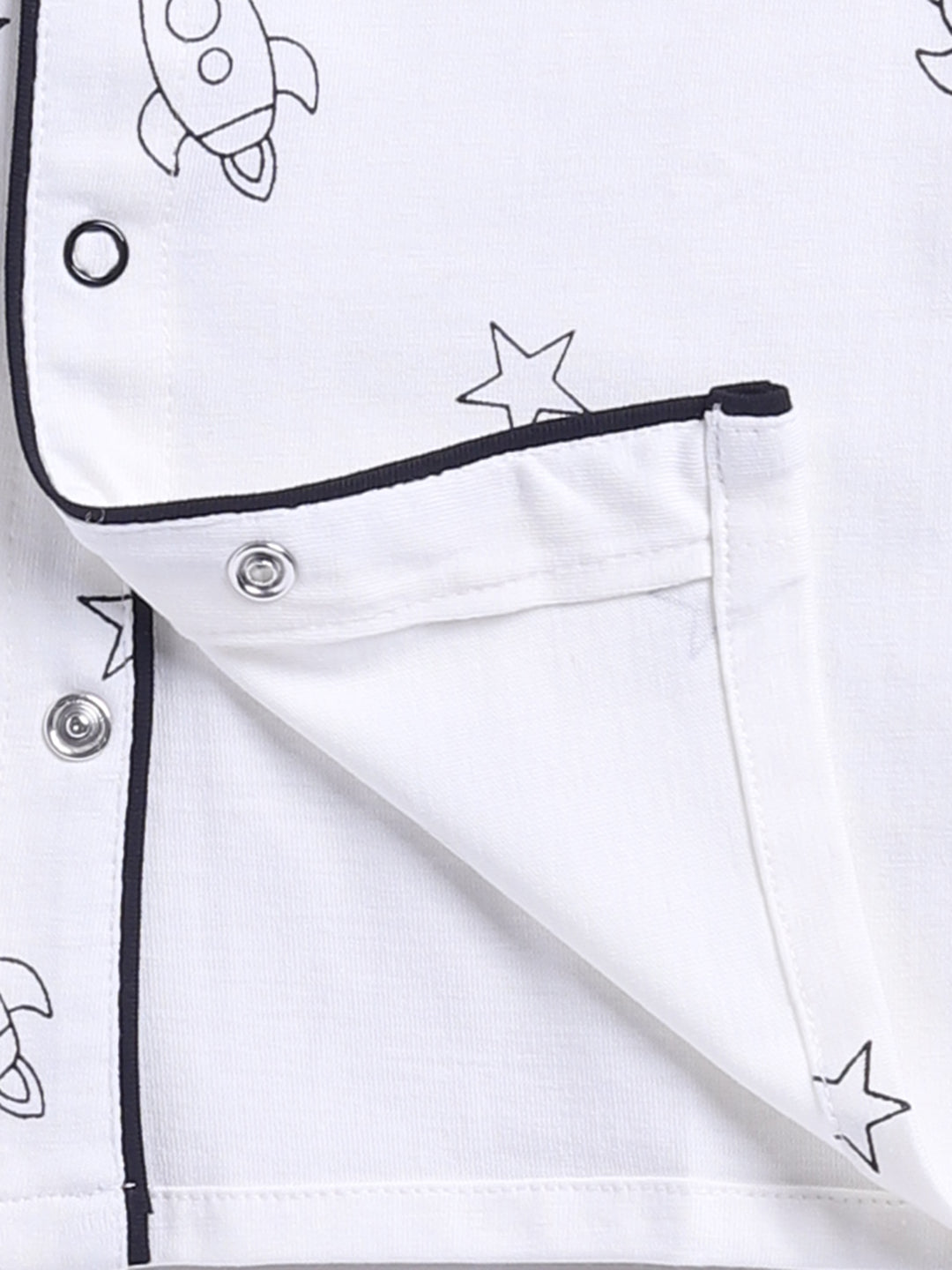 Off-white Cotton Knitted Typography Full Sleeve Night Suit